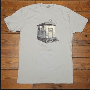 ⚜️ New Orleans Cemetery T-shirt Dirty Coast Small